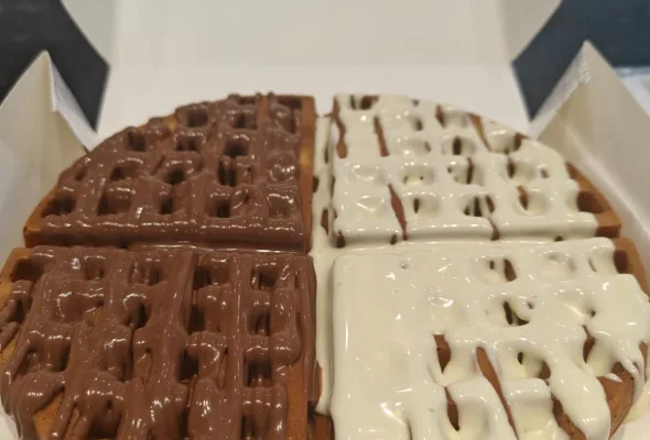 وافل نص ونص